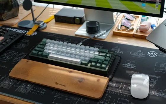 anti-static equipment tabletop mat vs floor mat for workstations - Grounding Topology, Hardware, and Verification