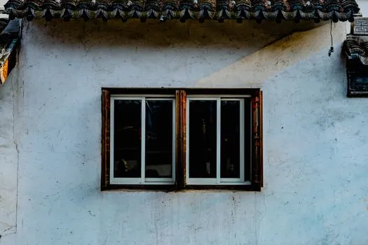 thermal break aluminum window vs non-thermal break U-value - Limitations, Trade-Offs, and What the Numbers Don't Cover