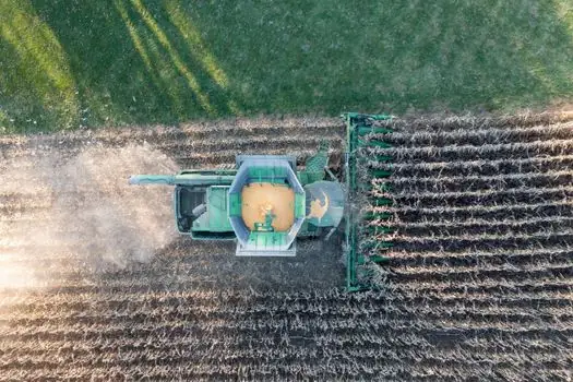 Timing Belt selection for agriculture machinery - Materials and Compounds for Dust, Chemicals, and Temperature