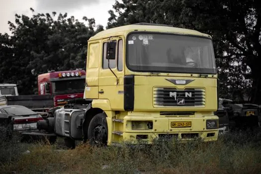 transit mixer vs agitator truck vs ready-mix truck terminology - Selection Matrix by Use Case