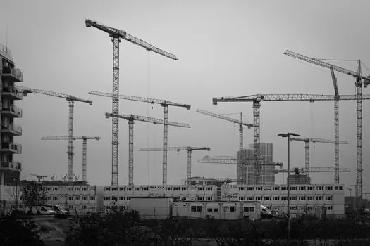 truck crane boom configuration main boom vs boom extension - Extension Types: Fixed, Folding, Luffing