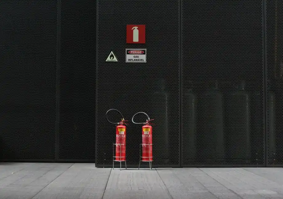 UL listed fire extinguisher requirements for commercial buildings