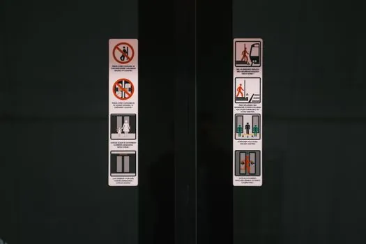 vertical lift module vs horizontal carousel for goods-to-person picking - Selection Rules: When to Pick Each System