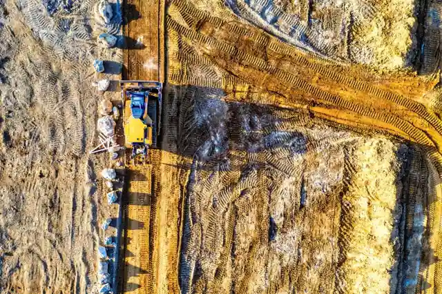 Wheel Dozer Travel Speed vs Crawler Dozer: Where 3x Faster Actually Pays Off