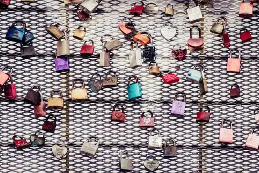when is guard locking required based on stopping time vs access time? - Four Locking Principles and Four Actuator Types